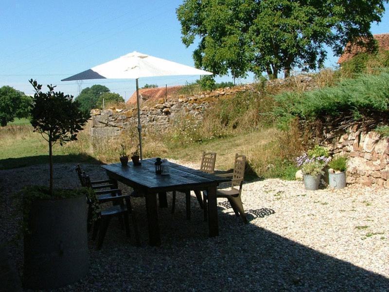 Domaine De La Madeleine Bed and Breakfast Ygrande Eksteriør billede