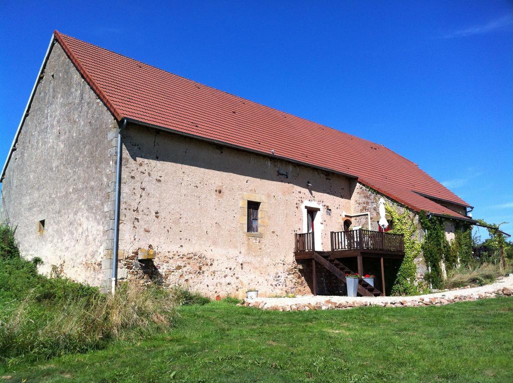 Domaine De La Madeleine Bed and Breakfast Ygrande Værelse billede