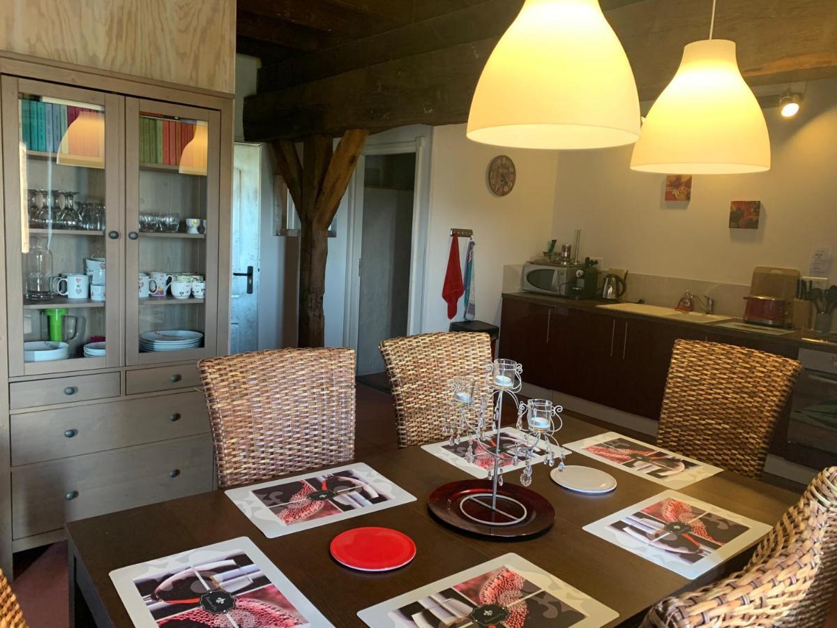 Domaine De La Madeleine Bed and Breakfast Ygrande Eksteriør billede