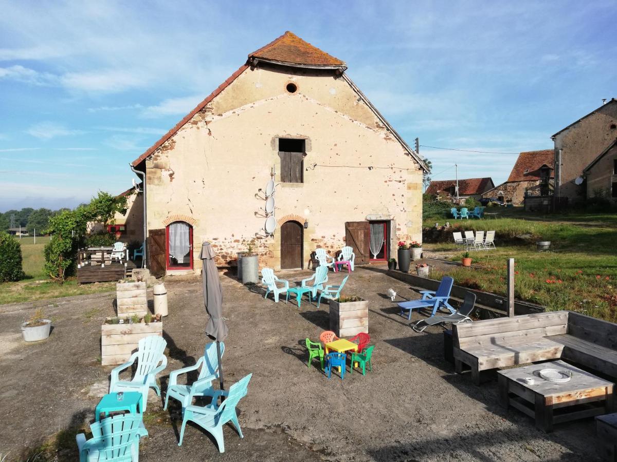 Domaine De La Madeleine Bed and Breakfast Ygrande Eksteriør billede