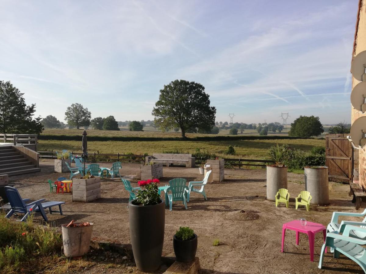 Domaine De La Madeleine Bed and Breakfast Ygrande Eksteriør billede